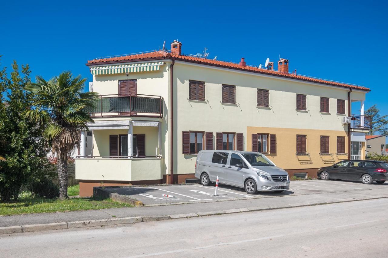 Apartment Adria Premium Porec Exterior photo