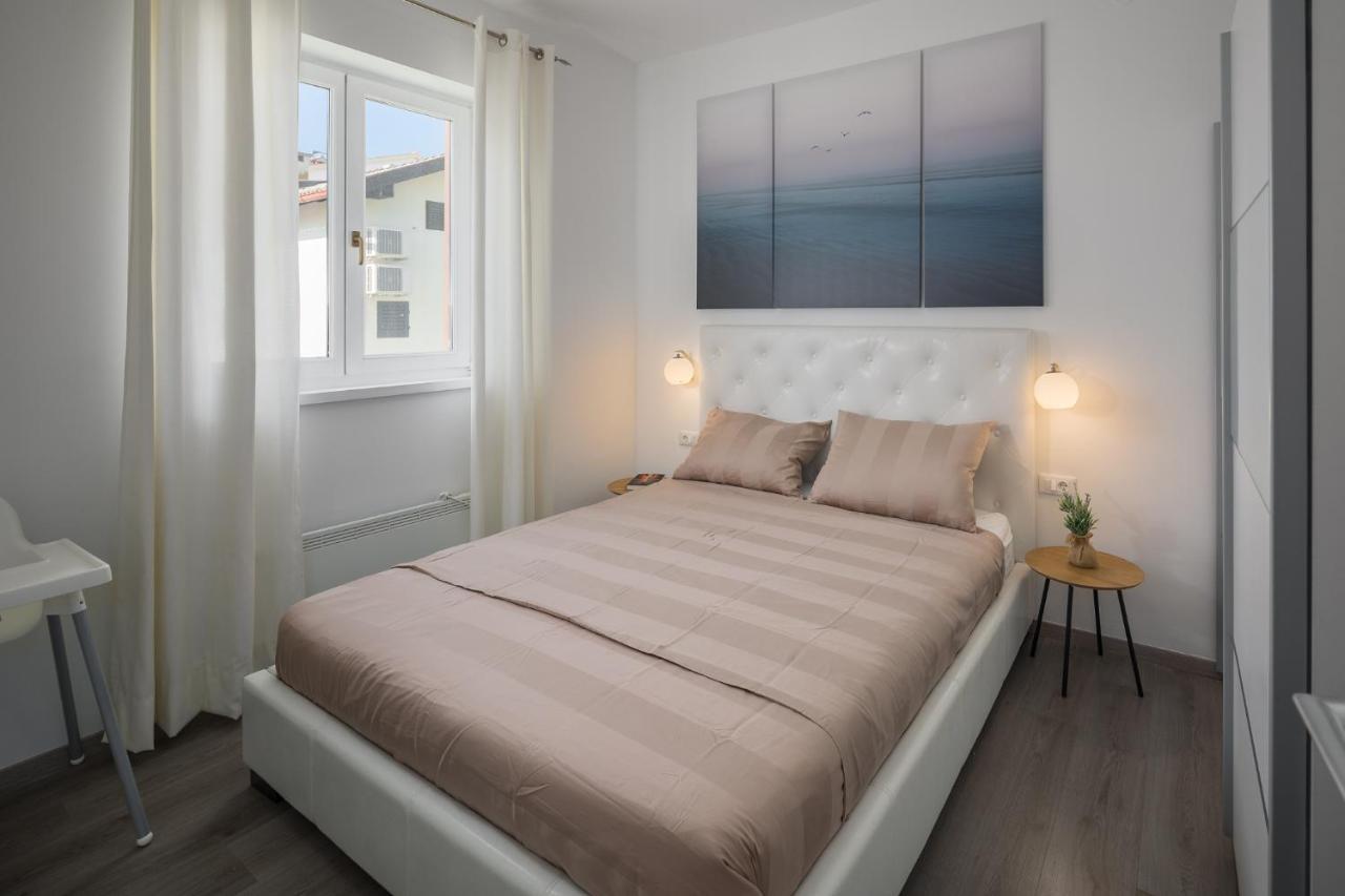 Apartment Adria Premium Porec Exterior photo